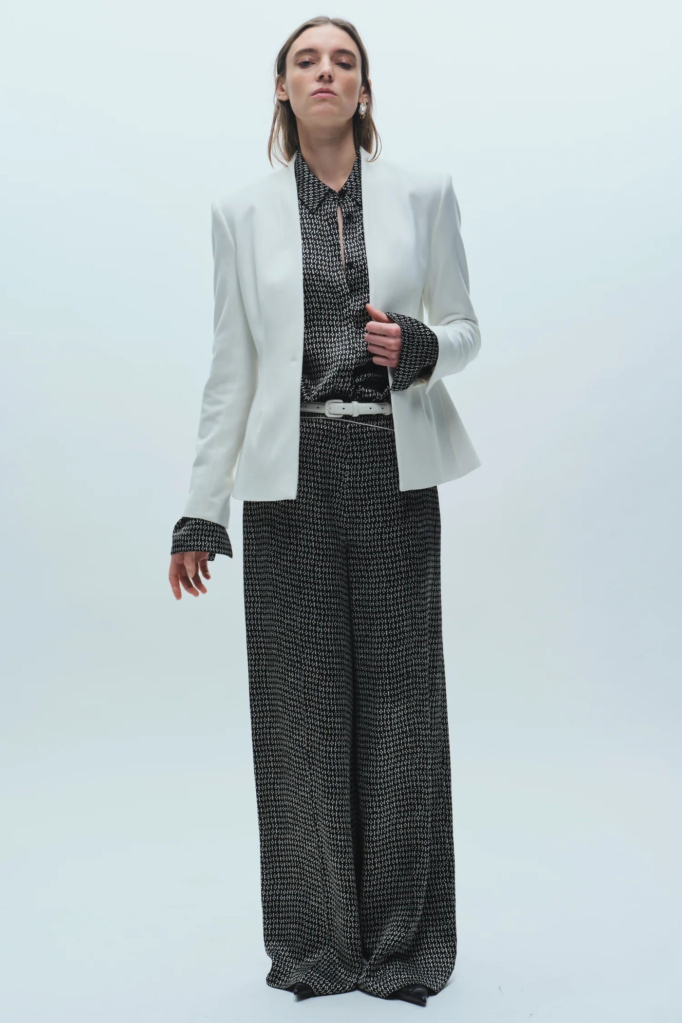 Aria Tailored Blazer - White