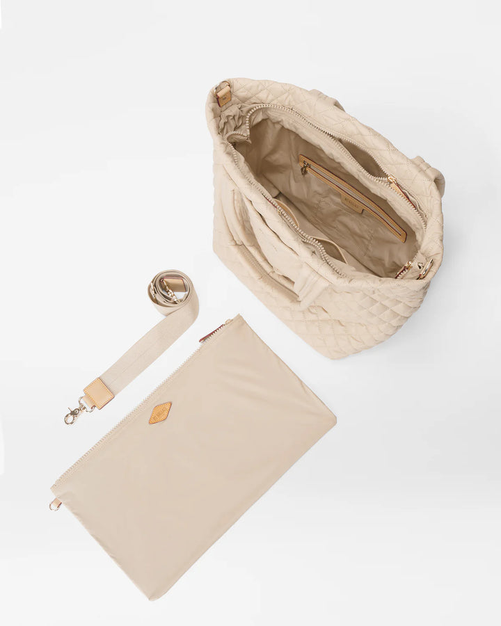 Medium Metro Tote Deluxe - Buff