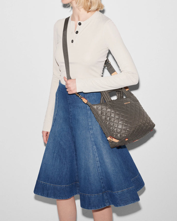 Small Sutton Deluxe - Magnet