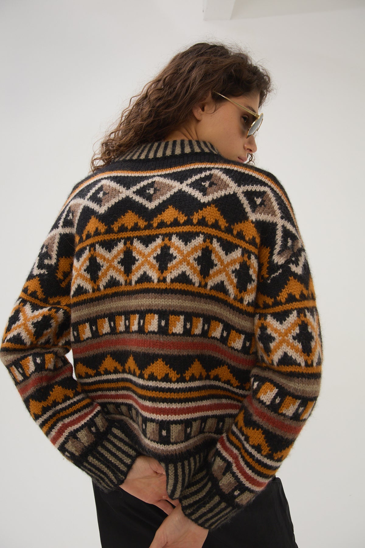 Kravitz Candy Pullover - Black