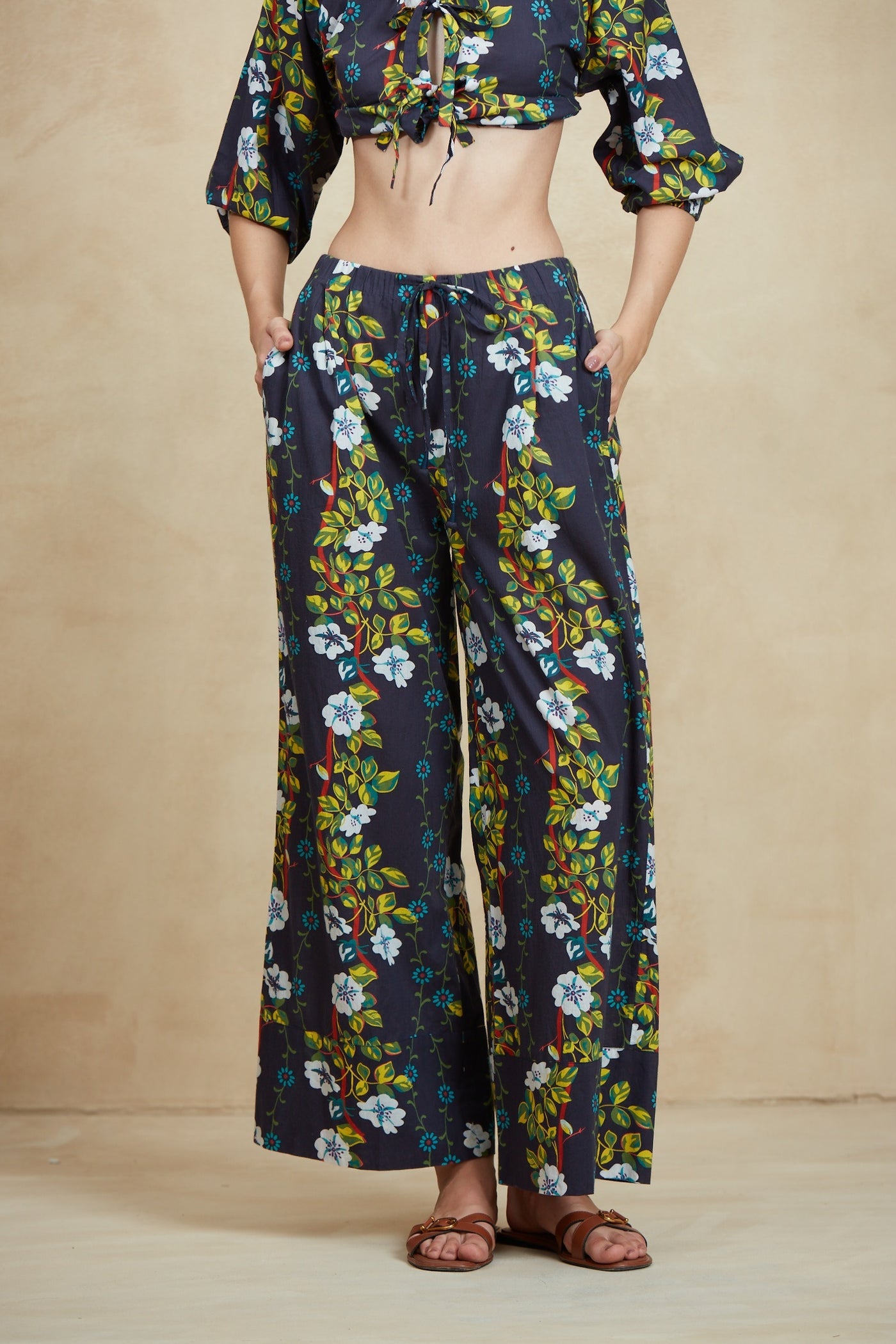 Nico Pant - Navy Scala