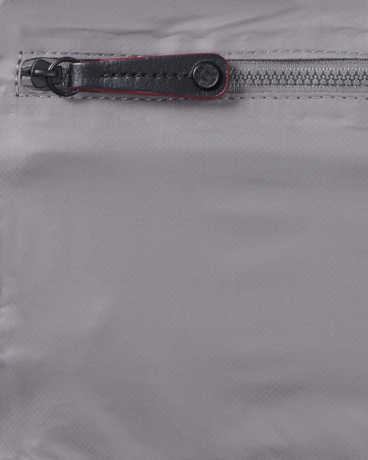 Metro Cosmetic - Black