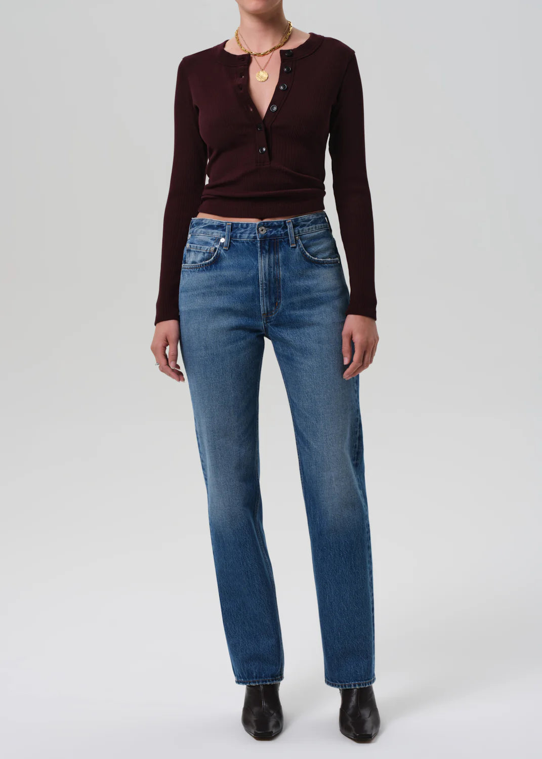 Zurie Straight - Demi