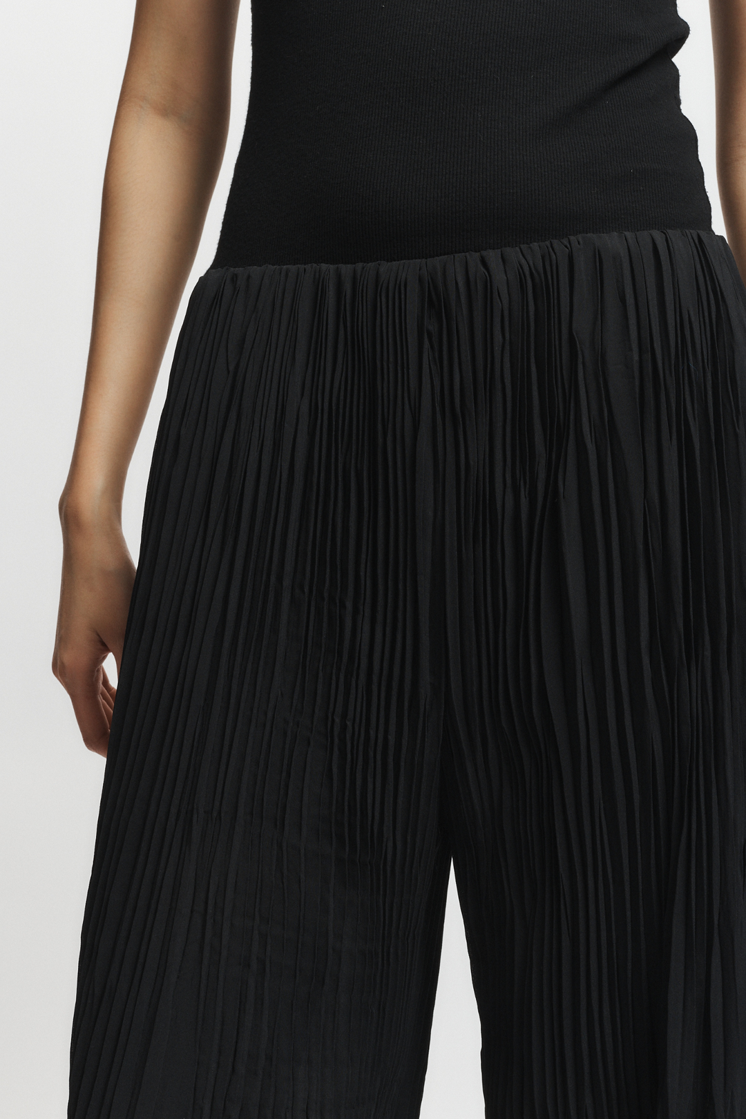 Hendrix Pleated Pant - Black