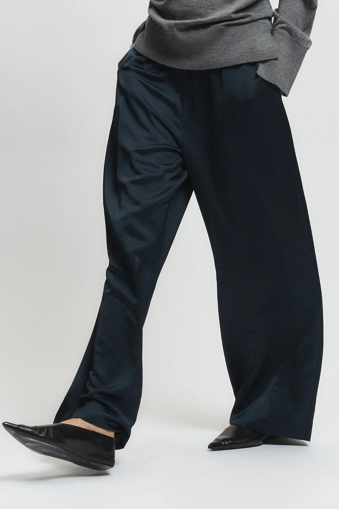 Paige Pull-On Pant - Navy