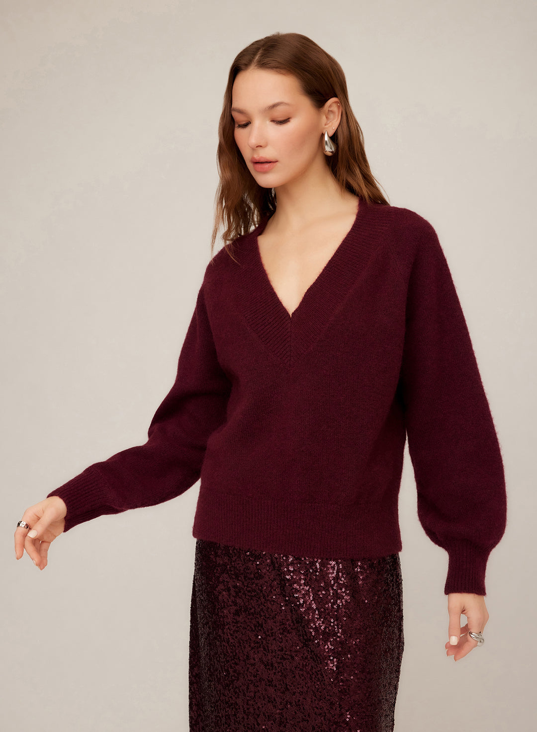 Heather V-Neck Sweater - Wine