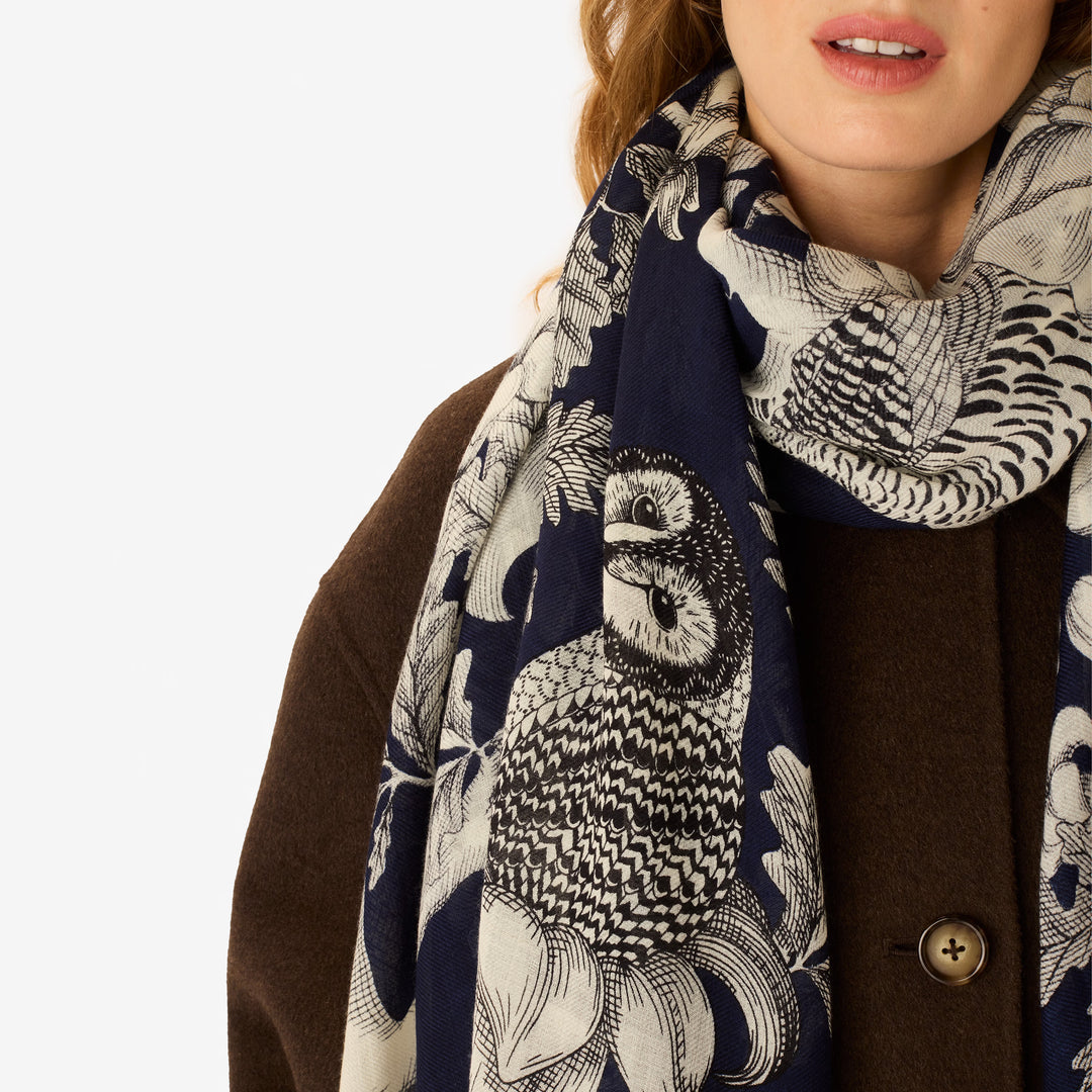 Scarf 100 - Navy Tree