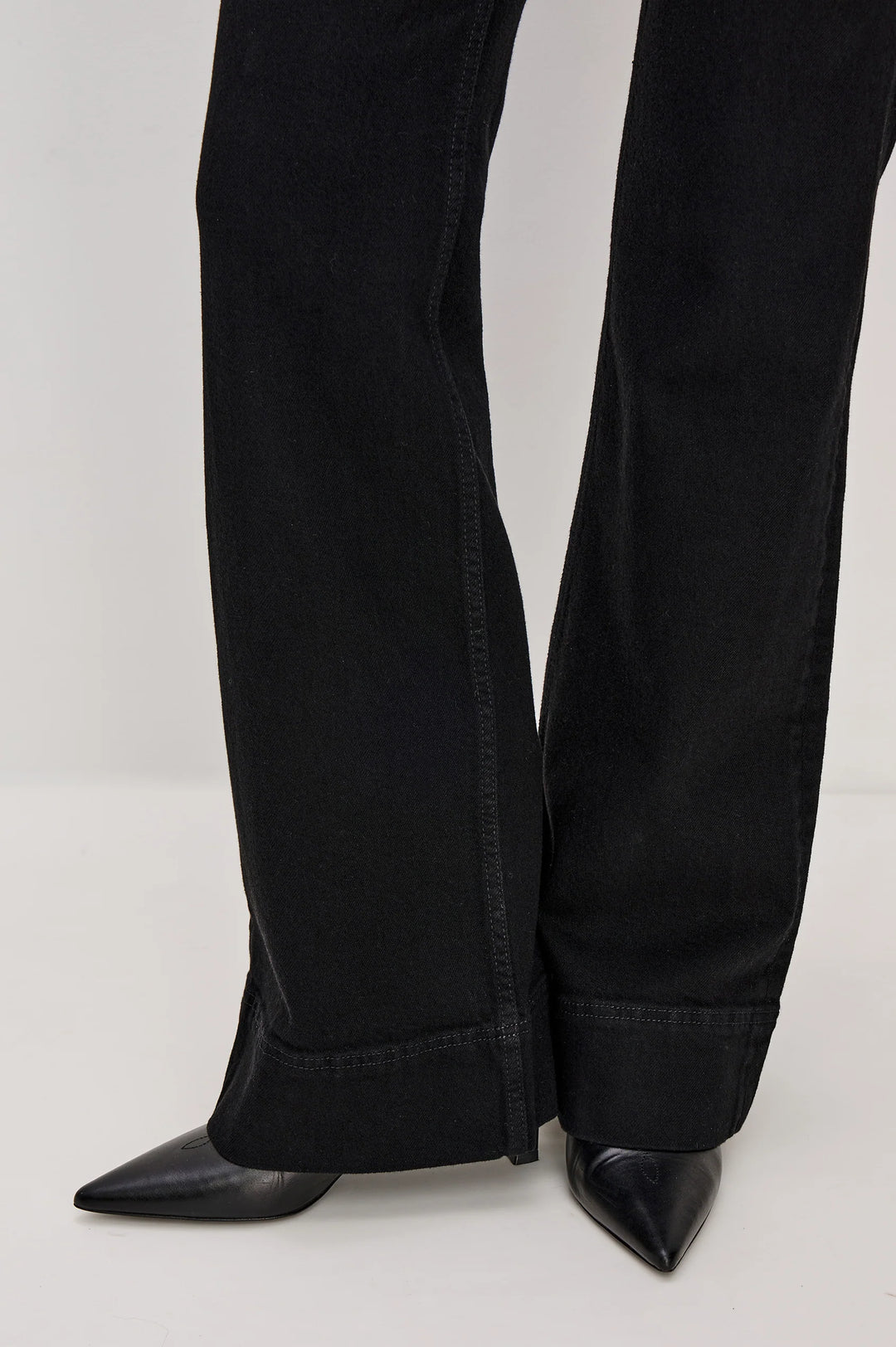 Alamitos Flared Trouser - Blackout