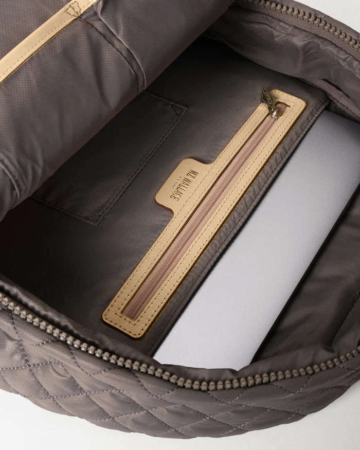 Metro Backpack Deluxe - Magnet