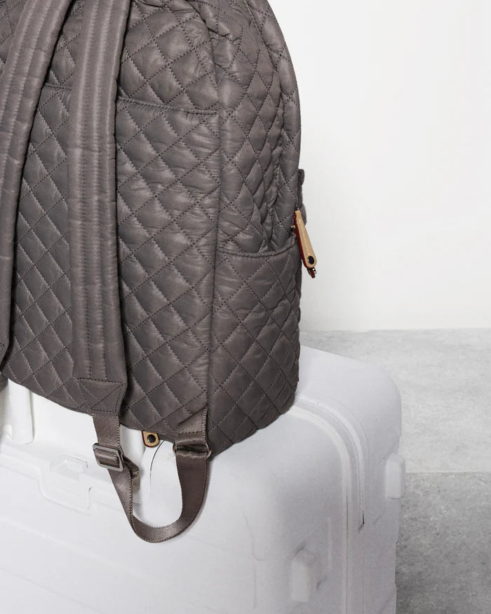 Metro Backpack Deluxe - Magnet