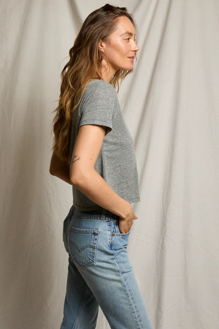 Beckett Crispy Cotton V-Neck Tee - Heather Grey