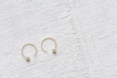 Pearl Hoop Threader Earrings - Gold