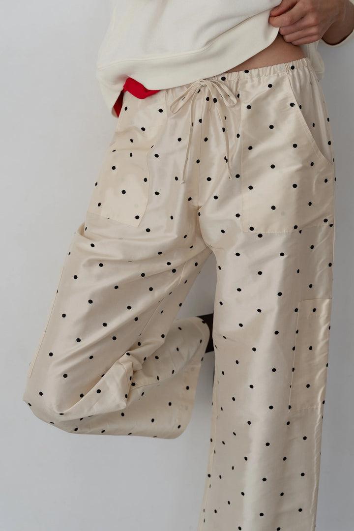 The Taffeta Drawstring Cargo Pant - Creme w/ Walnut