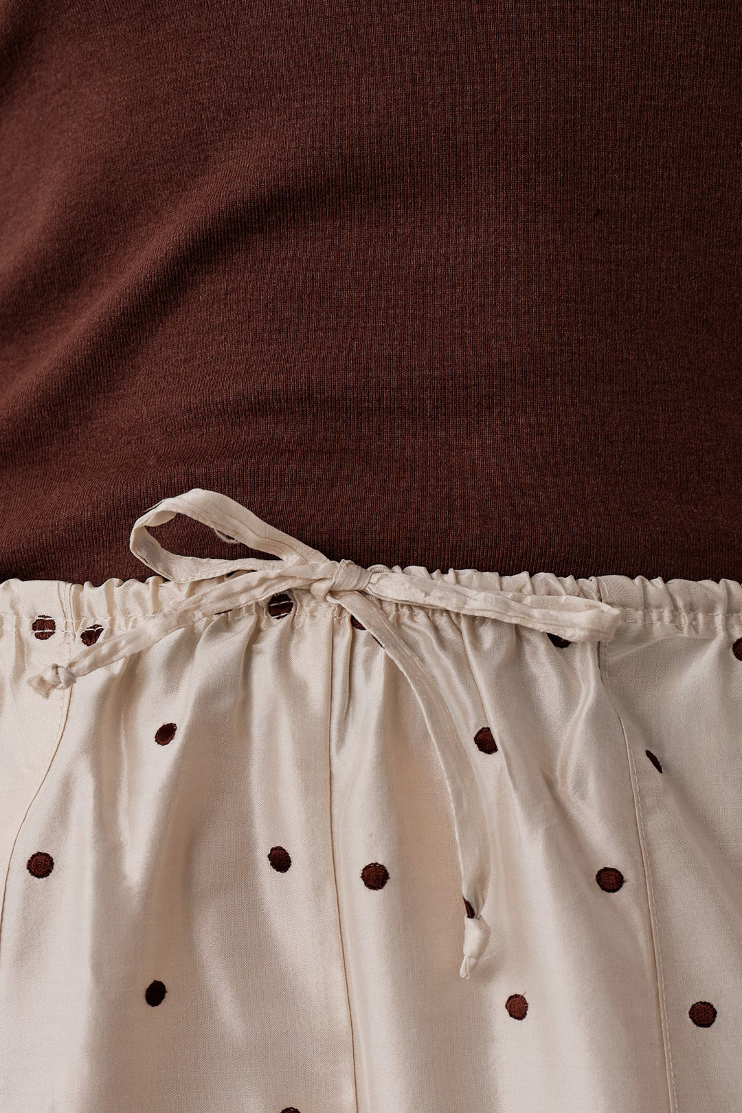 The Taffeta Drawstring Cargo Pant - Creme w/ Walnut