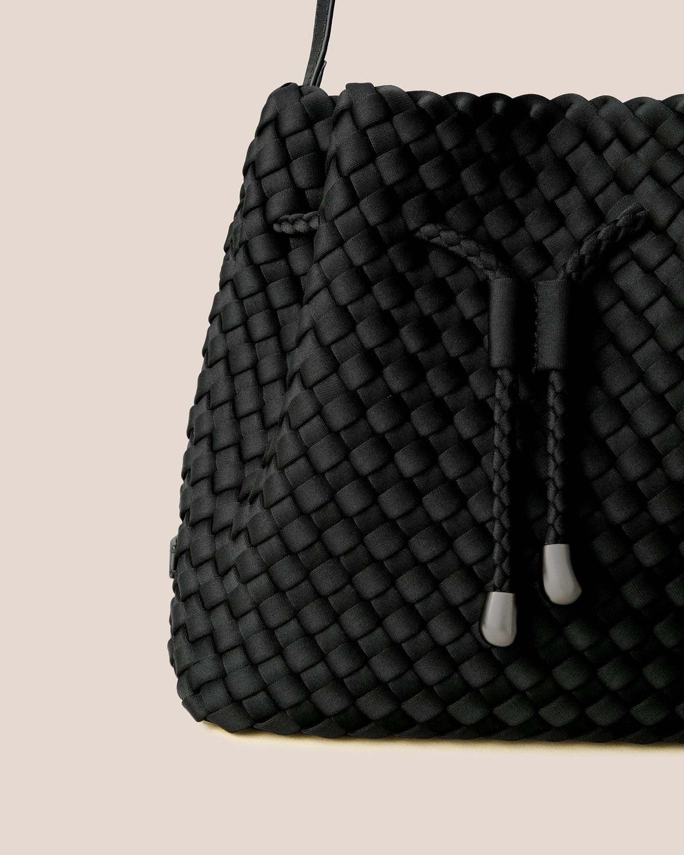 Gramercy Medium Bucket - Onyx