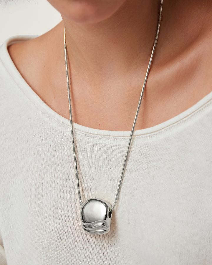 Rue Pendant Necklace - Silver