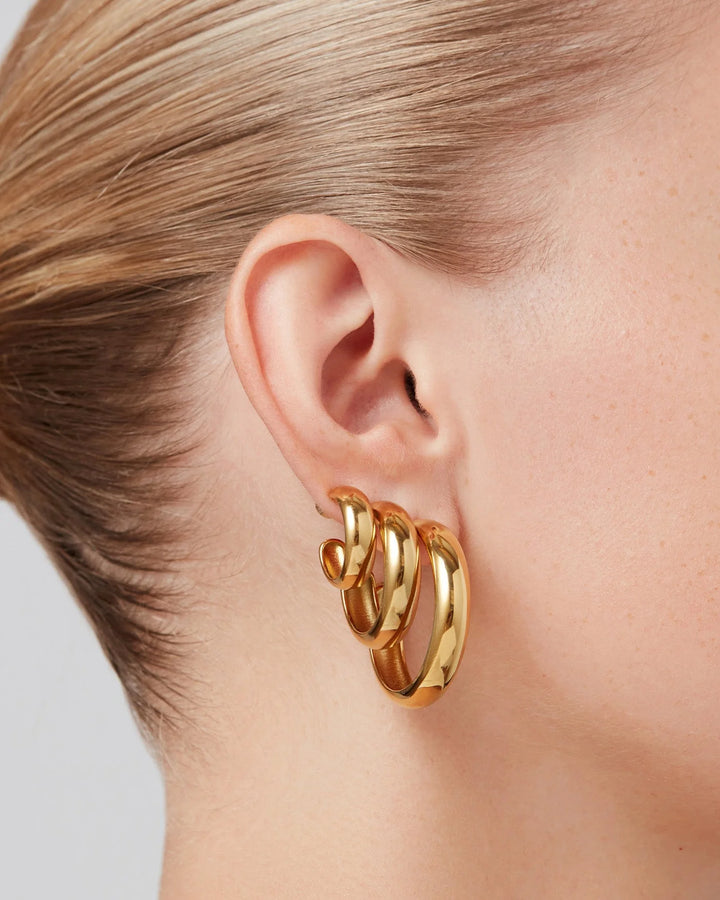 Staple Hoops - Medium - Gold