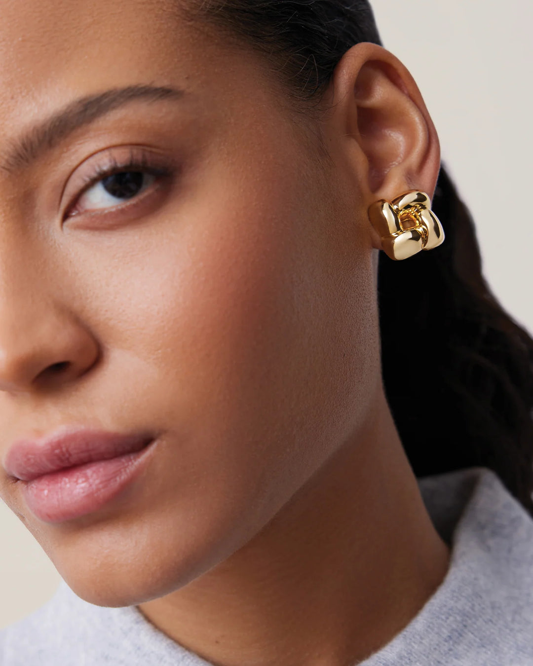 Small Woven Square Earrings - Gold