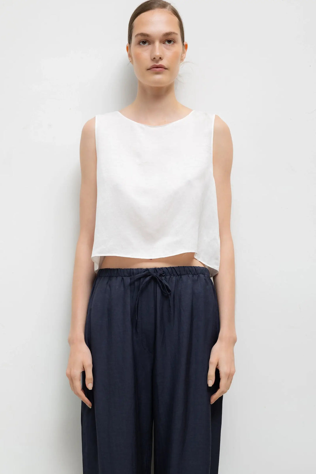 Daniel Crop Sleeveless Crew - Parchment