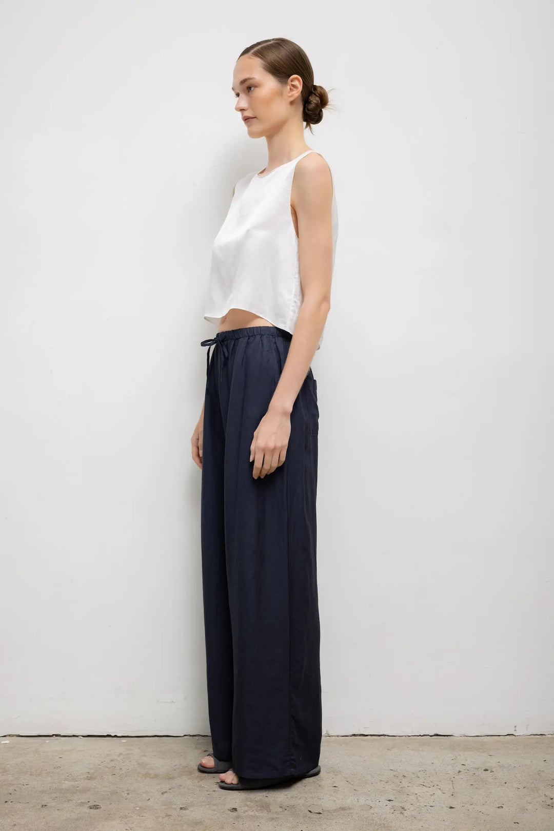 Daniel Crop Sleeveless Crew - Parchment