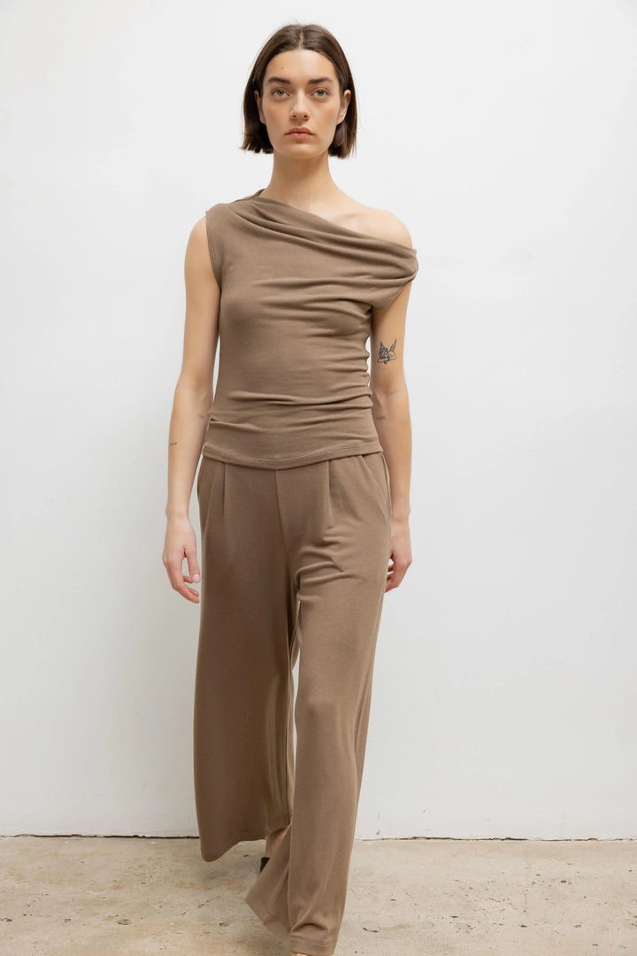 Lauren Crop Pleated Pocket Pant - Walnut