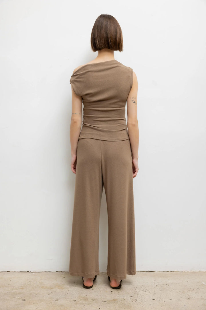 Lauren Crop Pleated Pocket Pant - Walnut