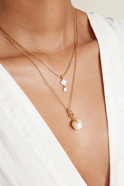 Lark Pendant Necklace - White Pearl