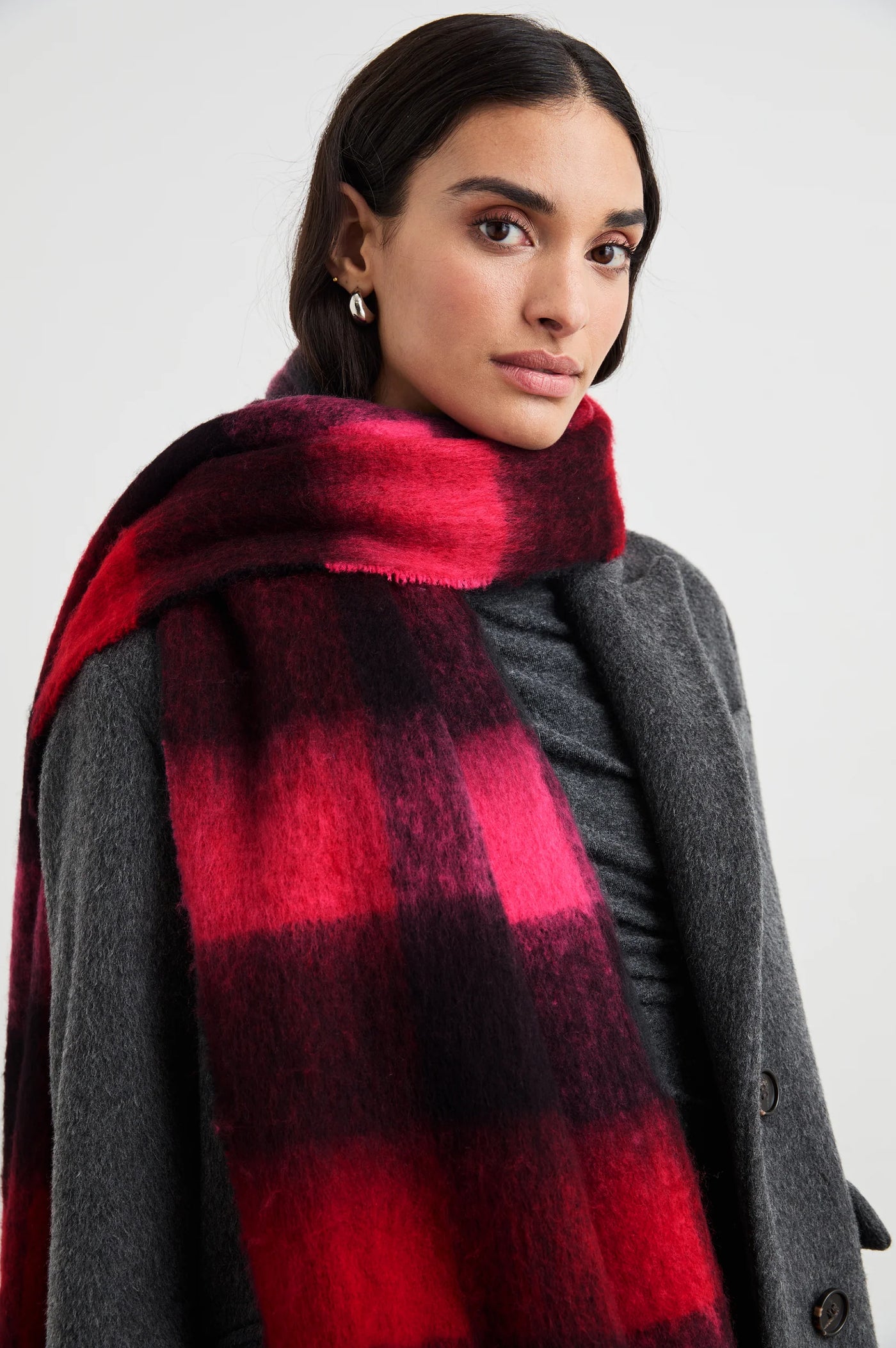 Oslo Scarf - Scarlet Onyx