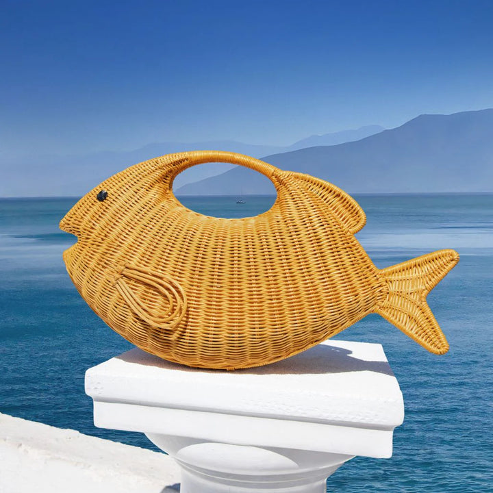 Daniel Fish - Light Honey