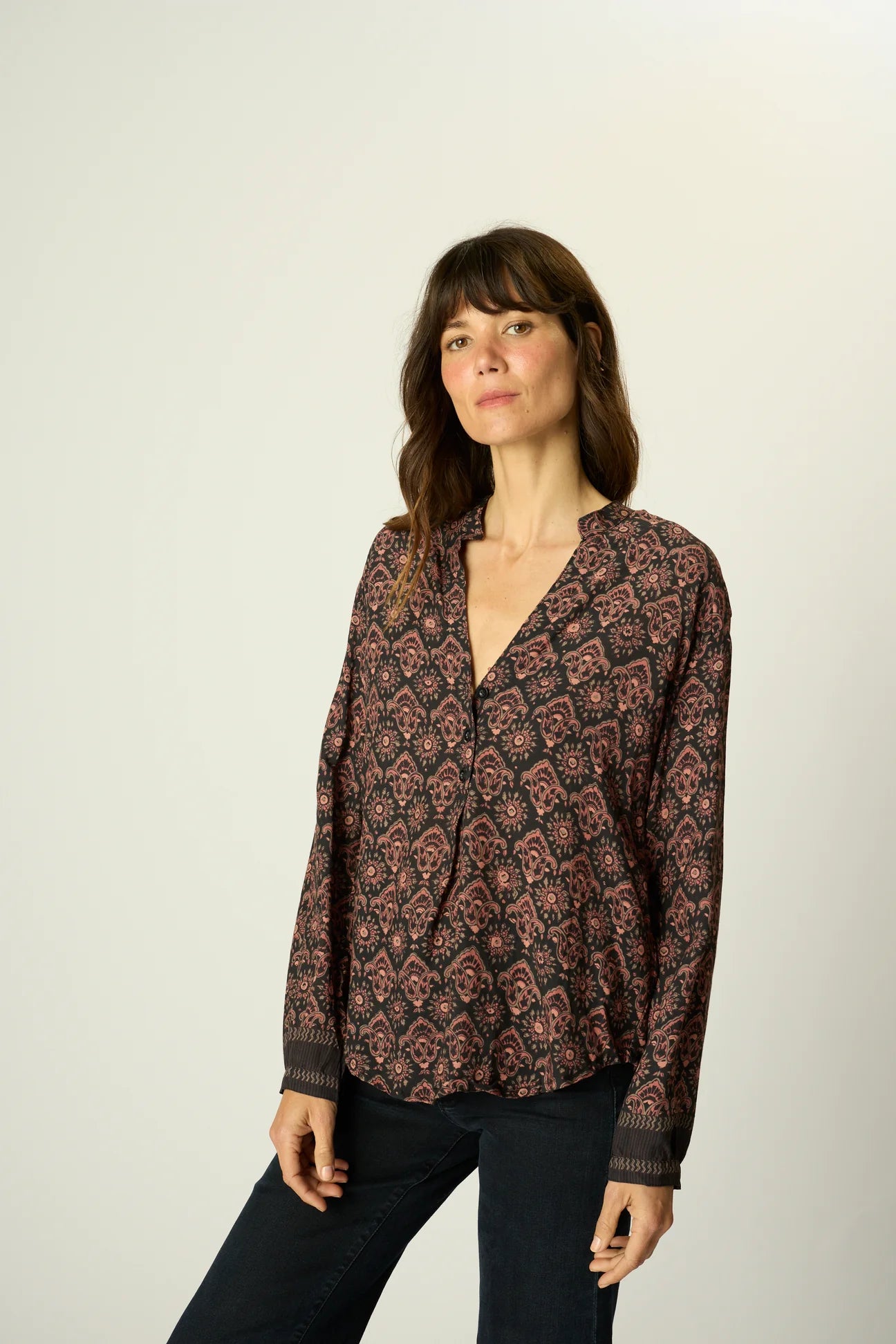 Leslie Shirt- Fleur- Del-Lis- Black