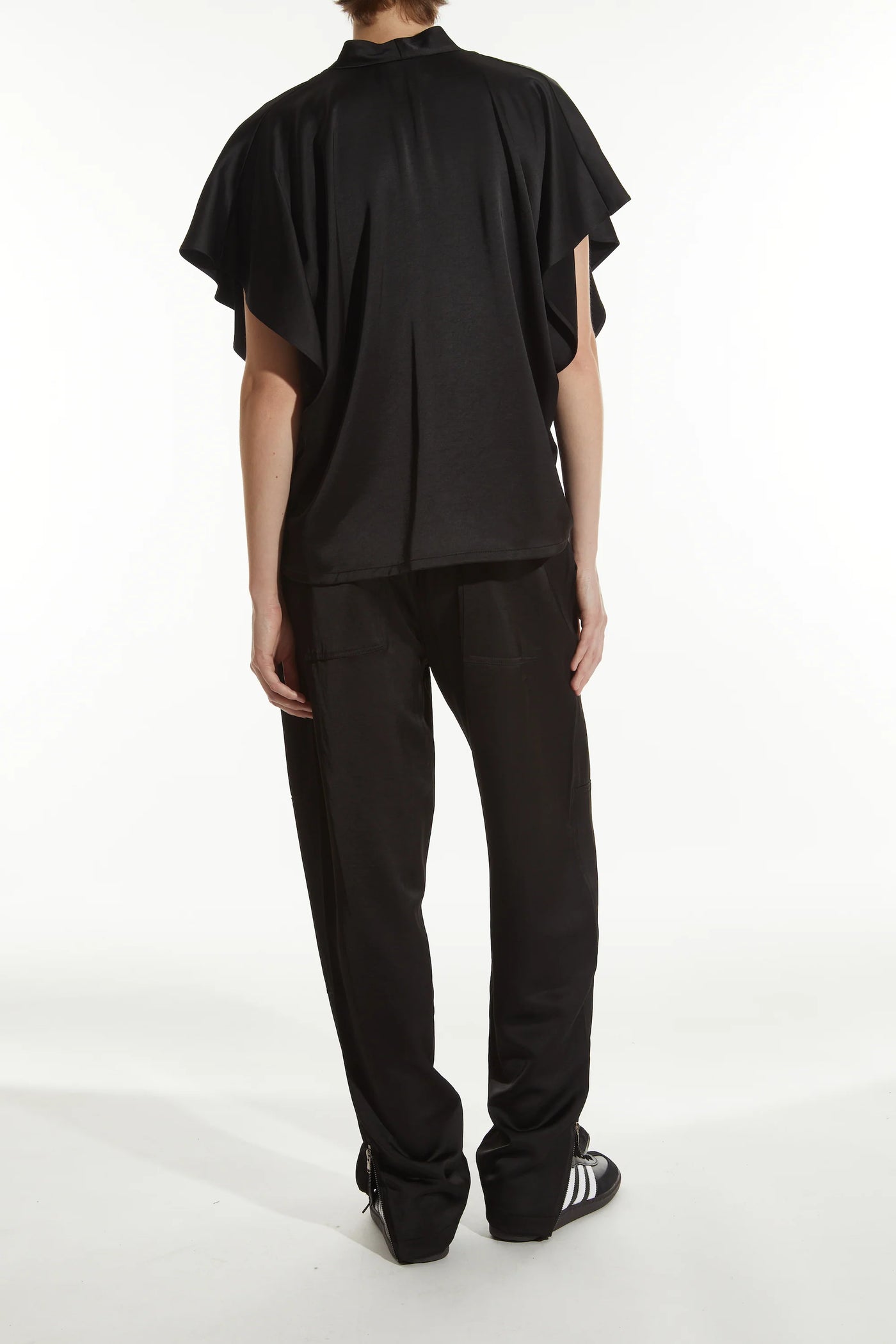 Finn V-Neck Charmeuse Top - Black