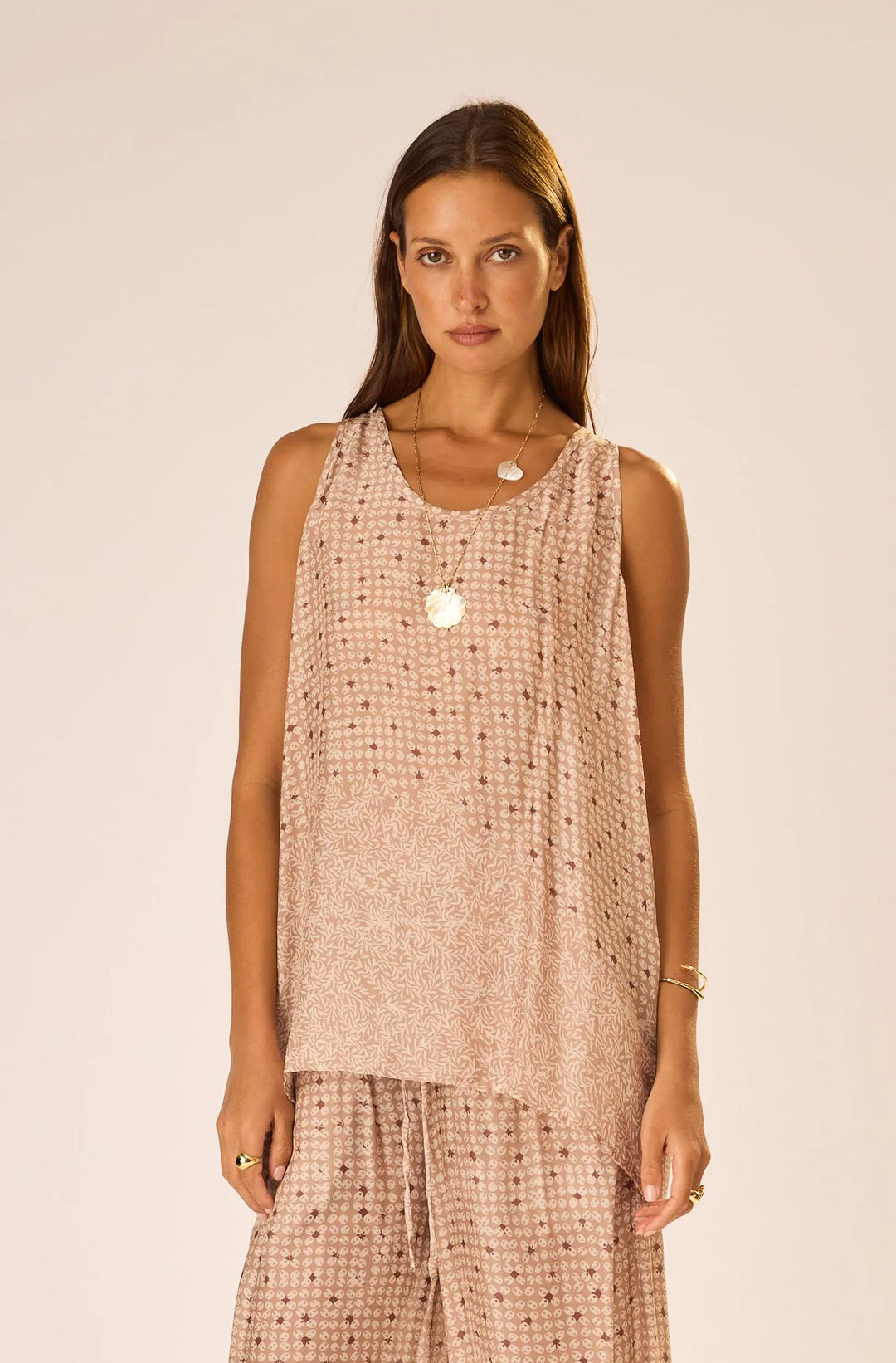 Ariana Tank - Delphi Sand
