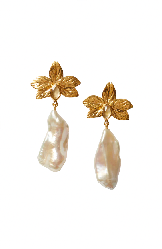 Sylve Drop Earrings - White Pearl