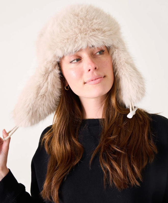 Cozy Cabin Faux Fur Hat - Oatmeal