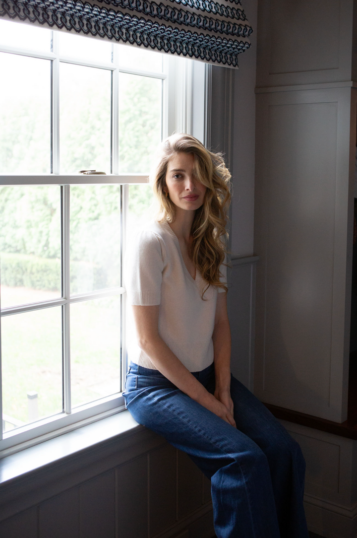 Sandra V Neck- Chalk