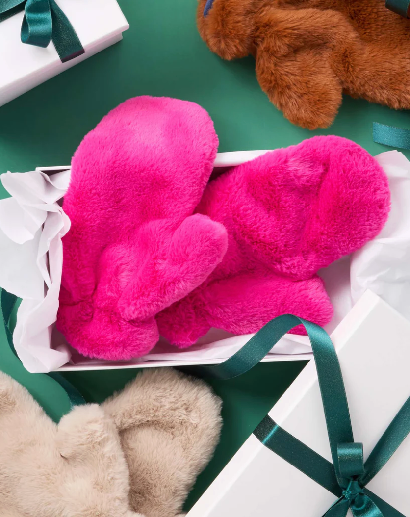 Cozy Cabin Faux Fur Mittens - Ultraviolet