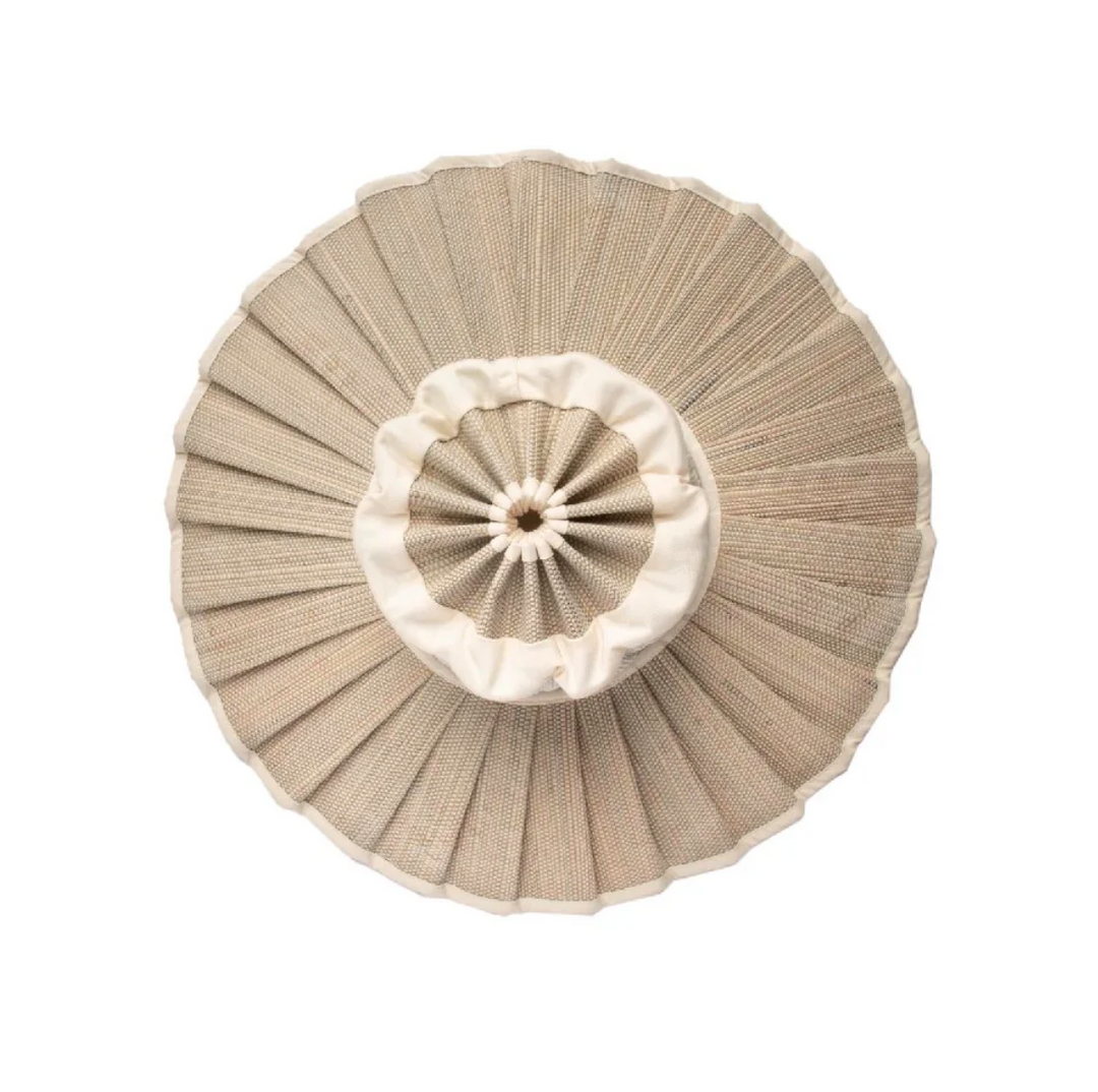 Front Row Medium Capri Hat - Maxi