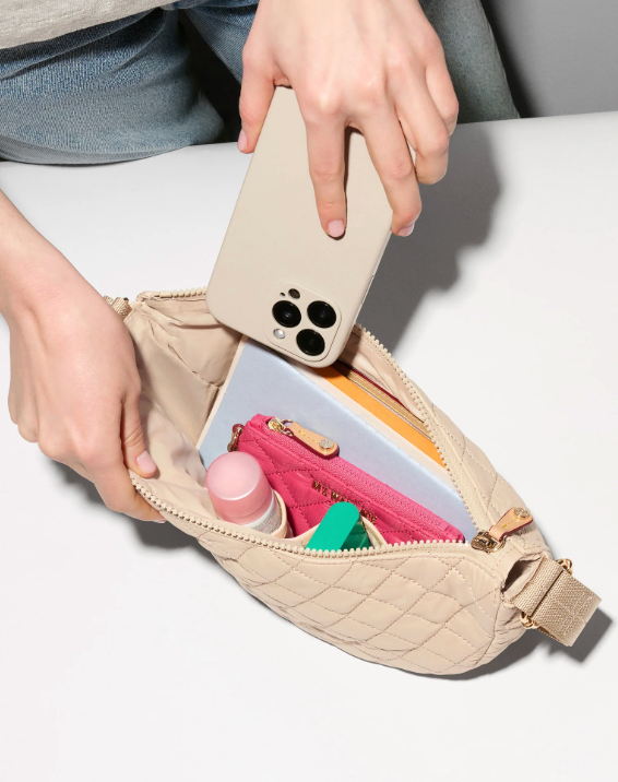 Small Metro Smile Bag - Buff