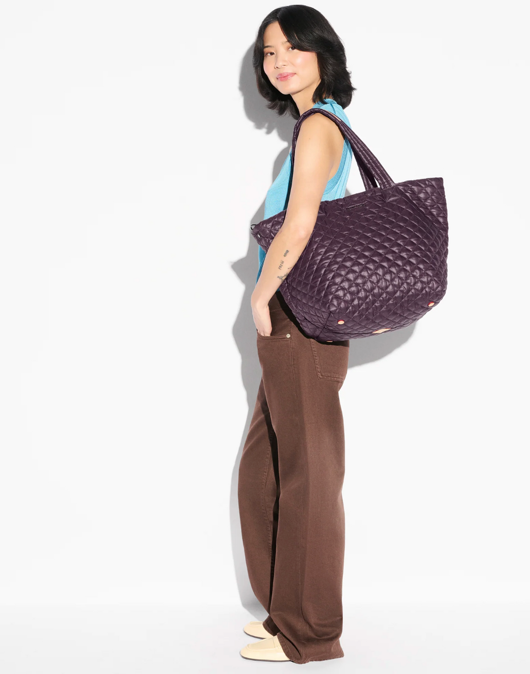 Medium Metro Tote Deluxe - Raisin