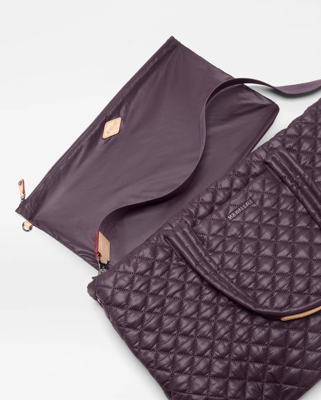 Medium Metro Tote Deluxe - Raisin