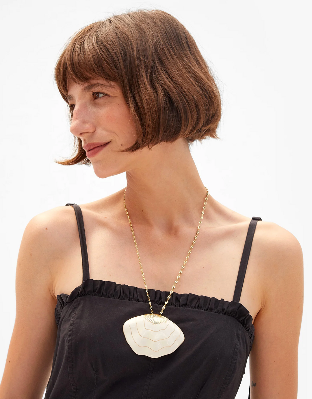 Clamshell Pendant Necklace - Cream