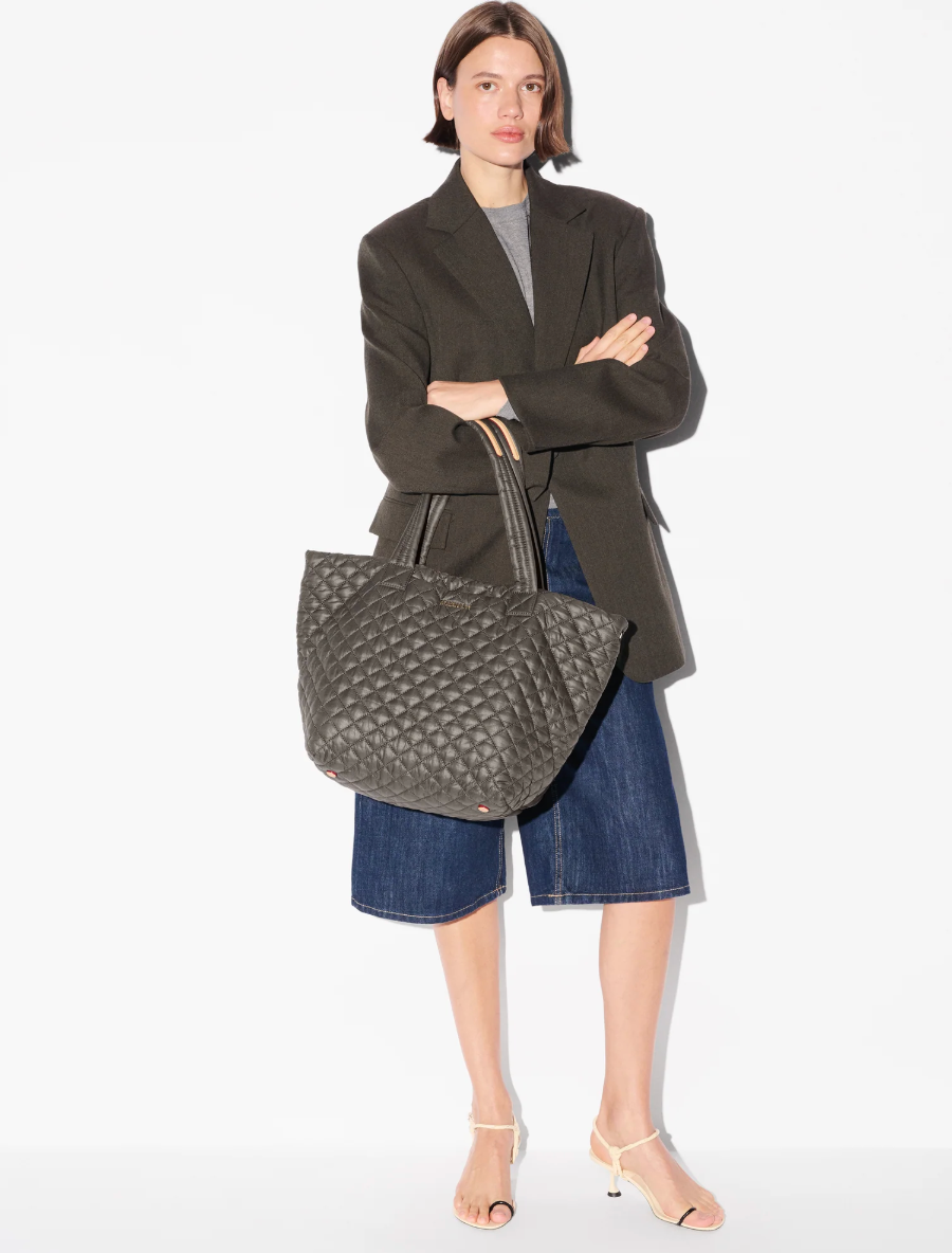 Medium Metro Tote Deluxe - Magnet