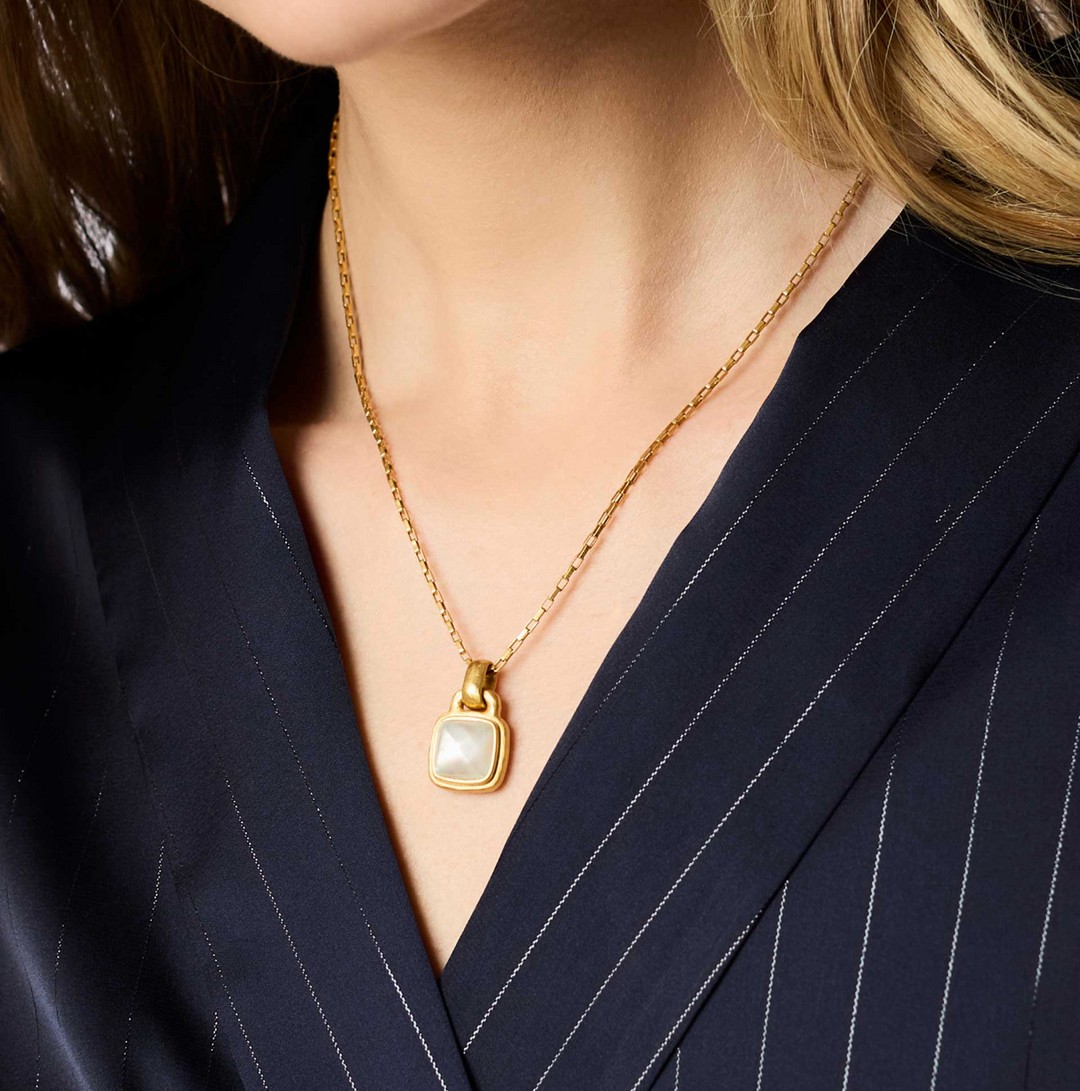 Sahara Solitaire Necklace - Iridescent Clear Crystal