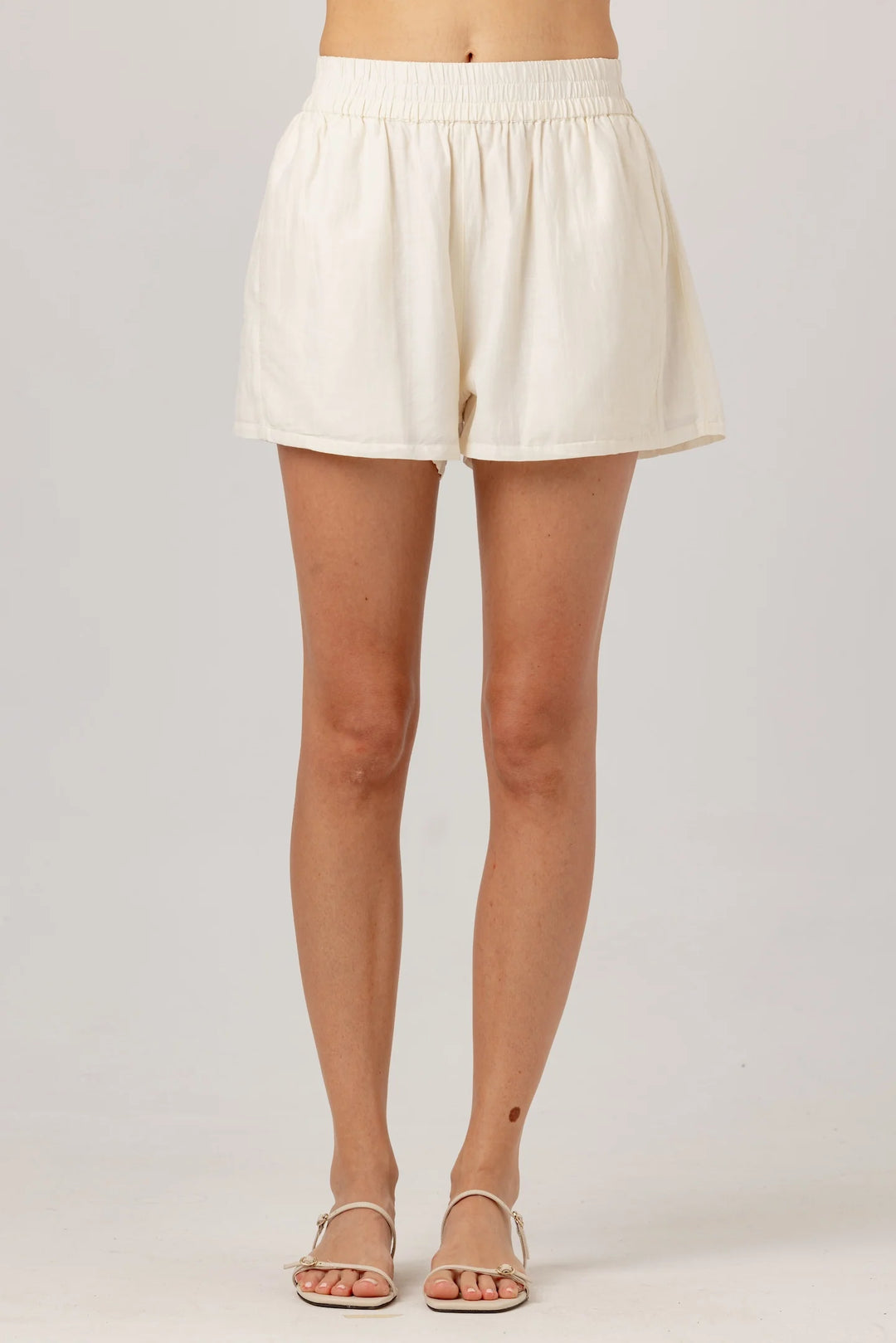 Cotton Silk Fuller Short - Whisper White