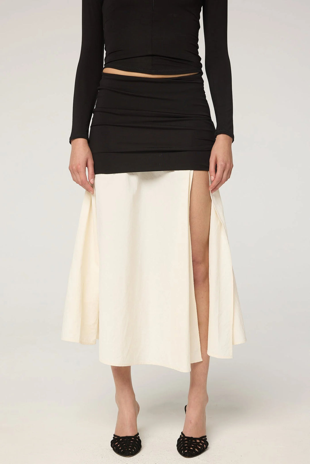 Mari Skirt - Black/Off White