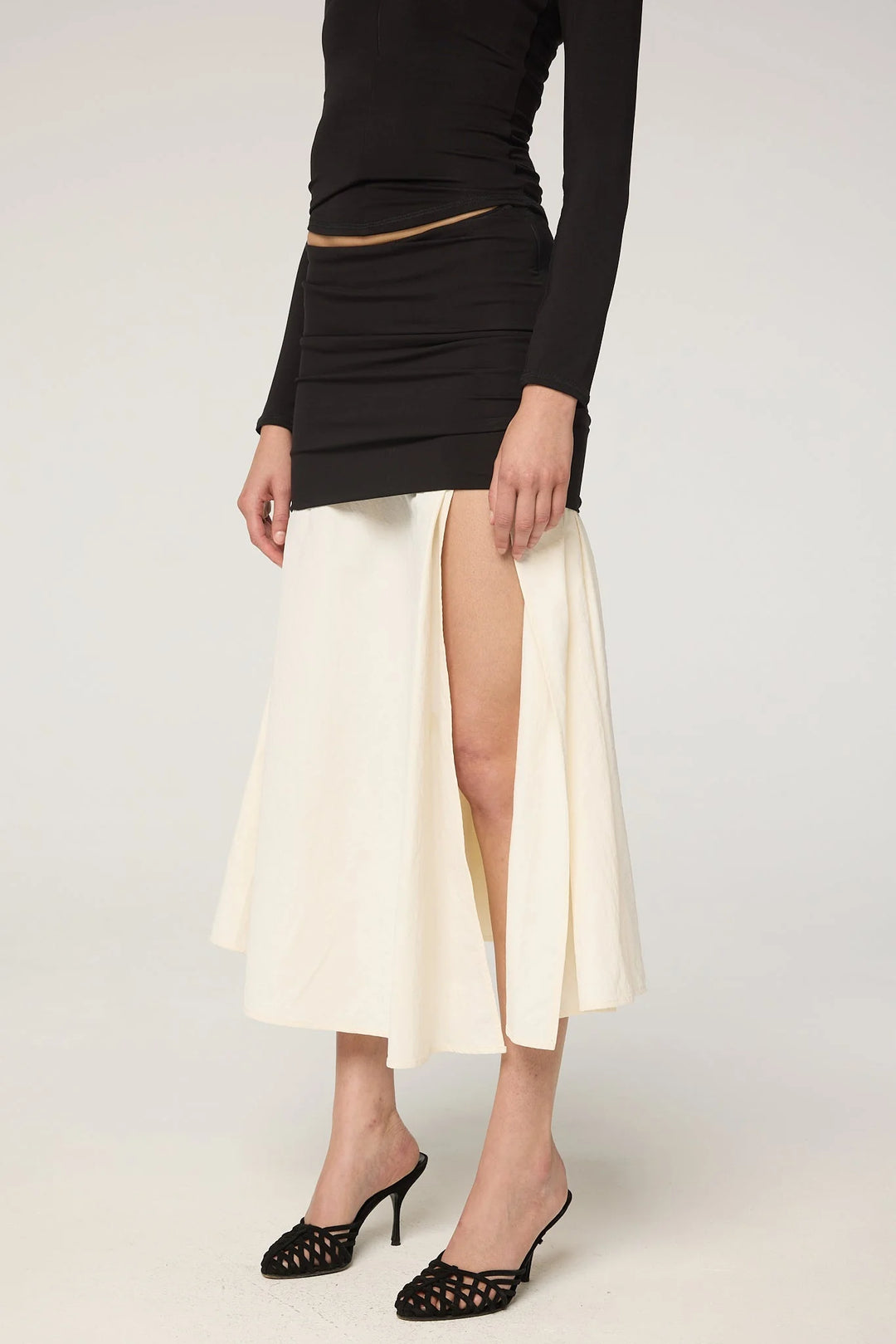 Mari Skirt - Black/Off White