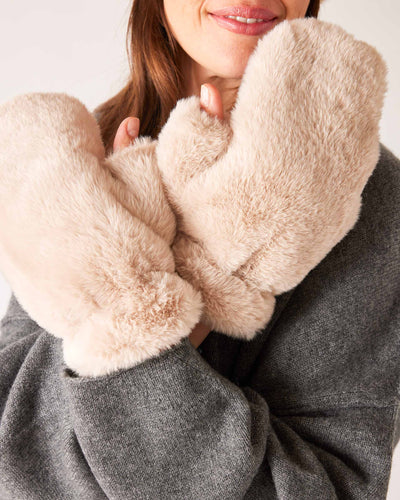 Cozy Cabin Faux Fur Mittens - Oatmeal Cream